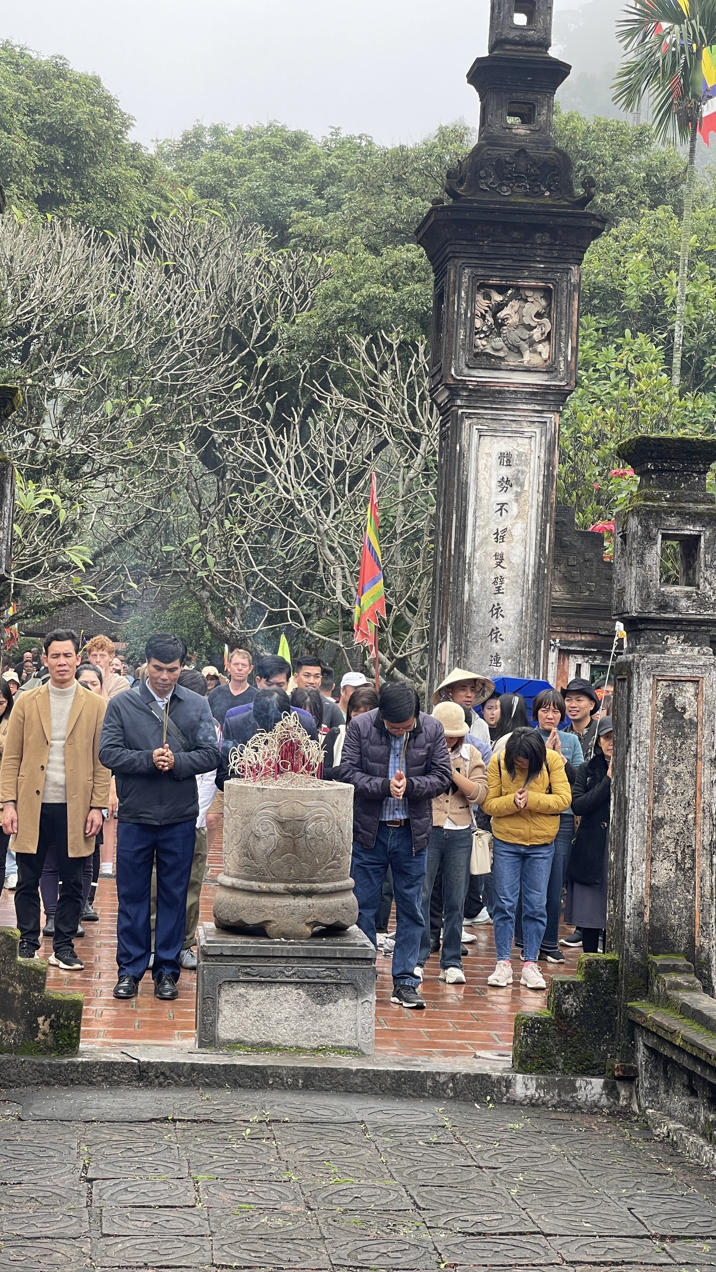 TỔ CHỨC THAM QUAN TRẢI NGHIỆM TẠI CÁC KHU DI TÍCH LỊCH SỬ 
